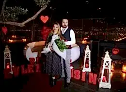 Fotoğraf ve Video Çekimi Restoranda Evlilik Teklifi Organizasyonu