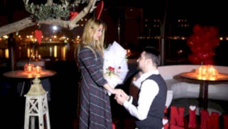 Restoranda Evlilik Teklifi Organizasyonu İstanbul Organizasyon