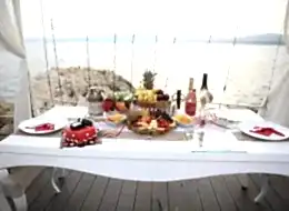 Masa Süsleme ve İskelede Romantik Evlilik Teklifi Organizasyonu İstanbul