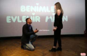 Sinemada Sürpriz Evlilik Teklifi Organizasyonu İstanbul Organizasyon