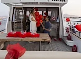 Evlenme Teklifi Anı ve Teknede Evlilik Teklifi Organizasyonu
